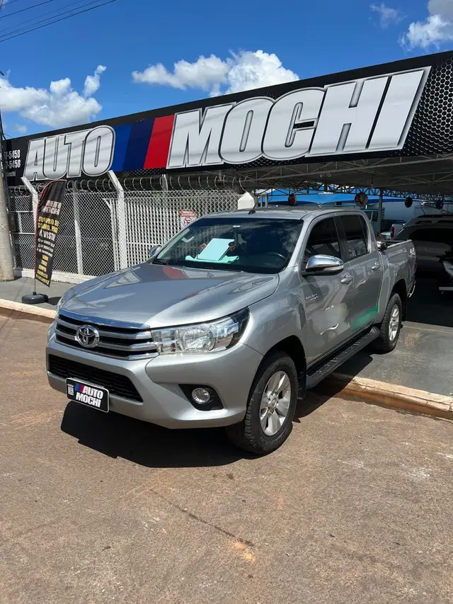 Carro Toyota Hilux Cabine Dupla 2017 Hilux 2.8 TDI SRV CD 4x4 (Aut)