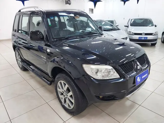 Carro Mitsubishi Pajero TR4 2013 2.0 16V 4X4 (Flex) (Aut)