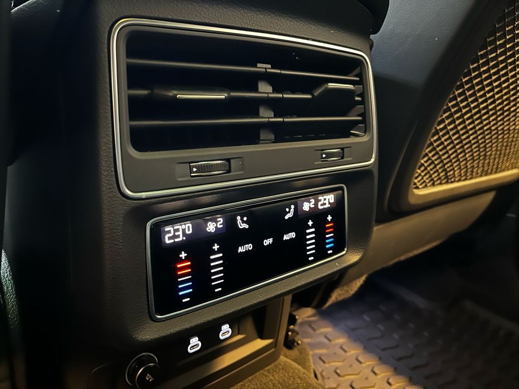 Q8 Performance 3.0 TFSI Tiptronic quattro (Aut) 