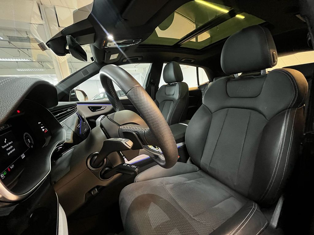 Q8 Performance 3.0 TFSI Tiptronic quattro (Aut) 