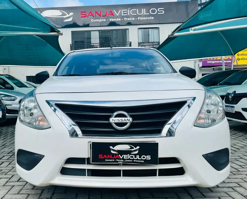 Nissan Versa 1.6 16V V-Drive (Flex)
