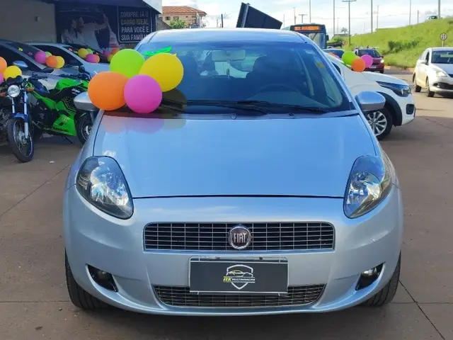 Carro Fiat Punto 2012 Attractive 1.4 (Flex)