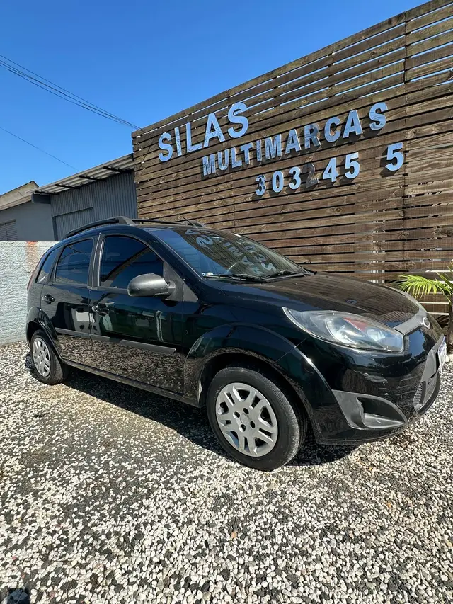 Carro Ford Fiesta Hatch 2011 1.0 (Flex)