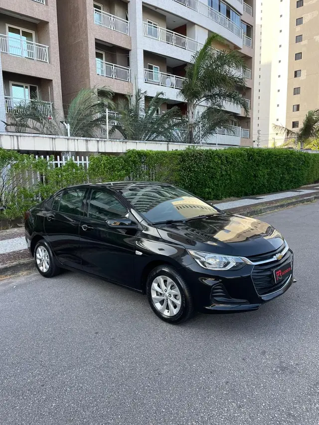 Carro Chevrolet Onix Plus 2023 LT 1.0