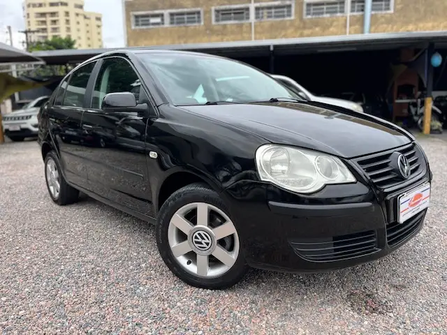 Carro Volkswagen Polo Sedan 2008 1.6 8V (Flex)