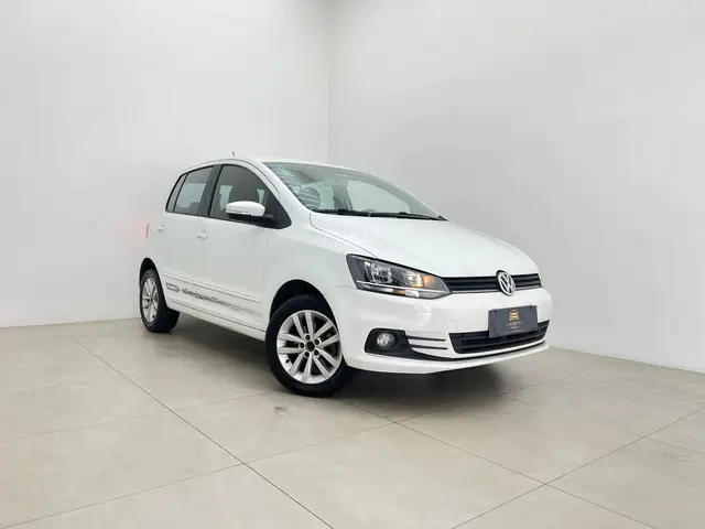Carro Volkswagen Fox 2018 1.6 MSI Connect (Flex)
