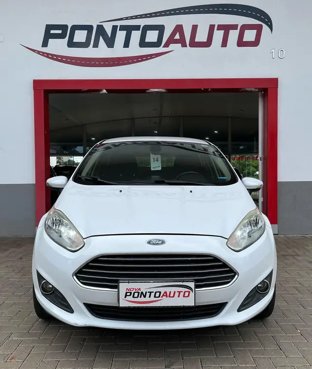 Carro Ford New Fiesta Sedan 2014 1.6 Titanium PowerShift (Flex)