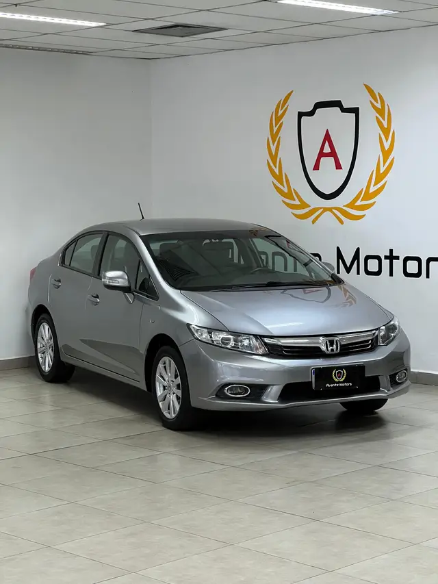 Carro Honda Civic 2013 New  LXL 1.8 16V i-VTEC (Flex)