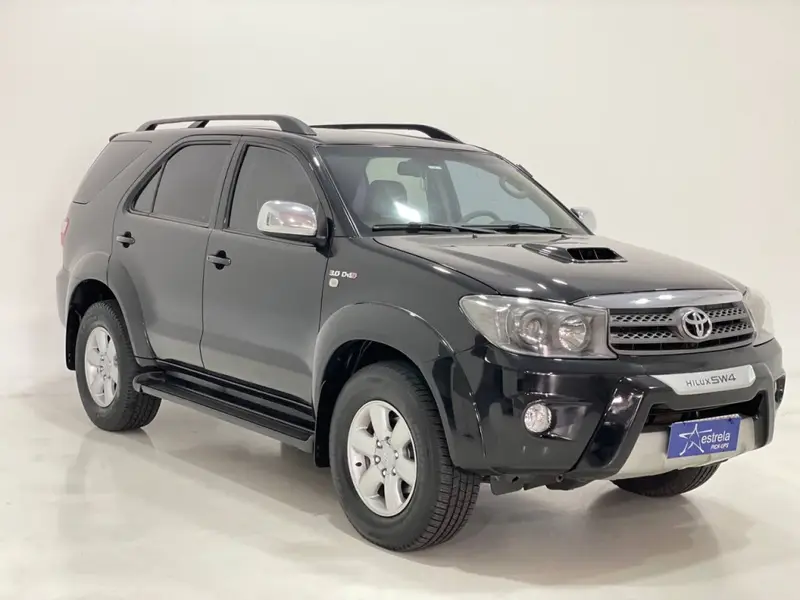 Toyota Hilux SW4 SRV 4x4 3.0 Turbo (aut)