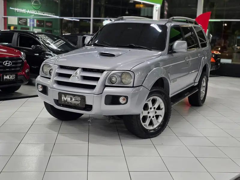 Mitsubishi HPE 4x4 3.5 V6 (flex) (aut)