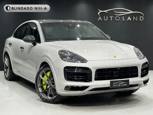 Carro Porsche Cayenne 2022 Turbo S  4.0 V8 (Híbrido)