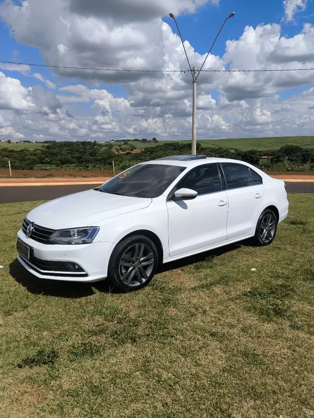 Carro Volkswagen Jetta 2015 2.0 TSI Highline DSG