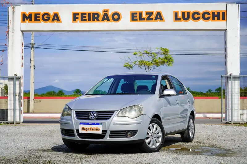 Volkswagen Polo Sedan 1.6 8V I-Motion (Flex) (Aut)
