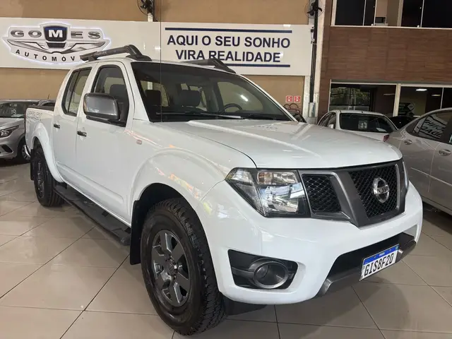 Carro Nissan Frontier 2016 2.5 TD CD 4x4 SV Attack (Aut)