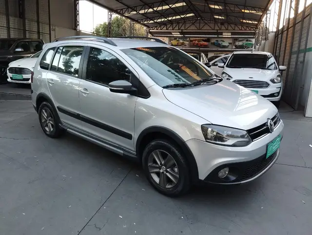 Carro Volkswagen SpaceCross 2012 1.6 8V I-Motion (Flex)