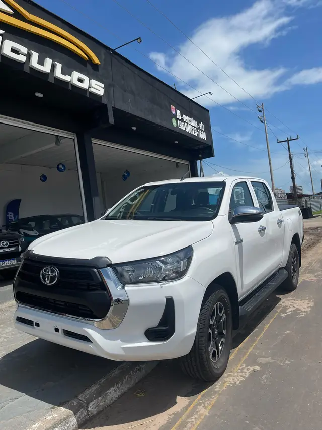 Carro Toyota Hilux Cabine Dupla 2022 STD Power Pack 2.8 TDI CD 4x4