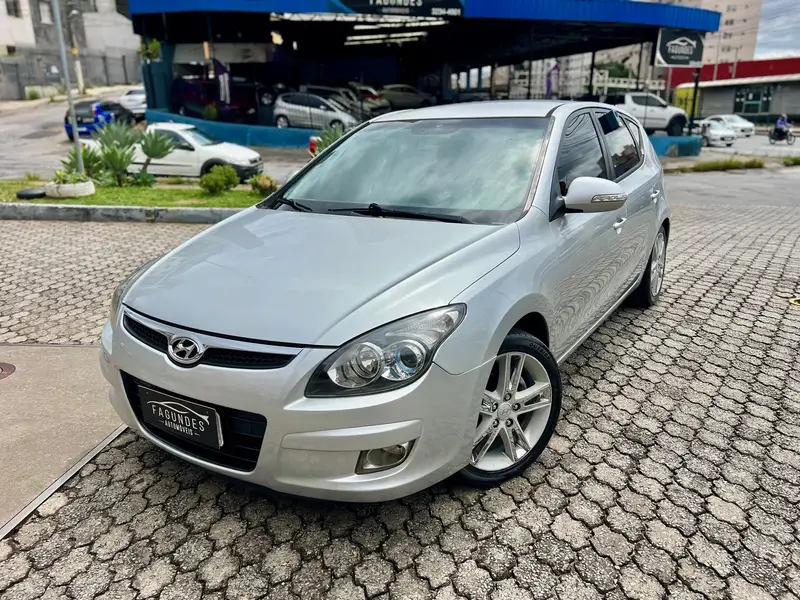 Hyundai i30 GLS 2.0 16V (aut)