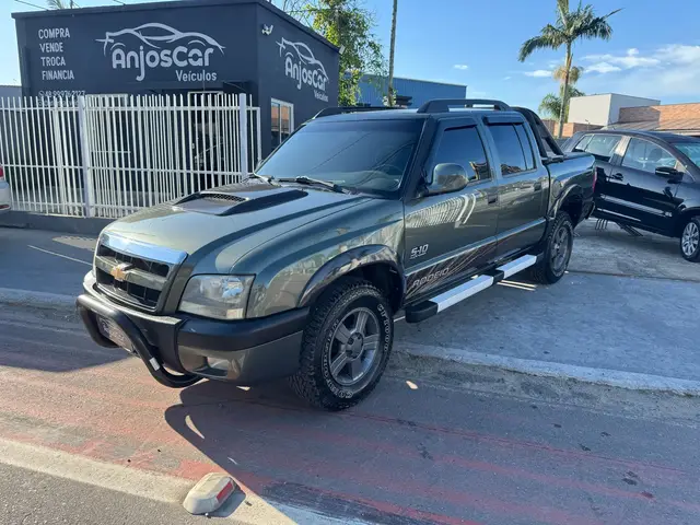 Carro Chevrolet S10 Cabine Dupla 2011 S10 Rodeio 2.4 Flexpower 4X2 (Cab Dupla)
