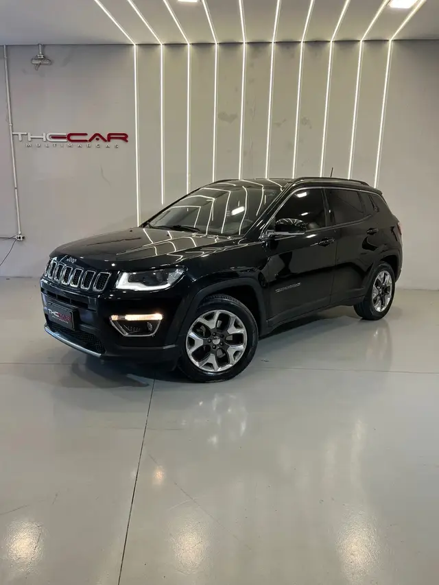 Carro Daihatsu Terios 2017 SX 4x4 1.3 16V