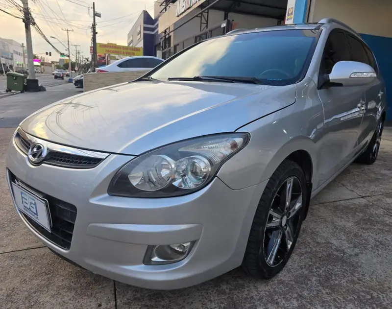Hyundai i30 CW 2.0i GLS Top (Aut)