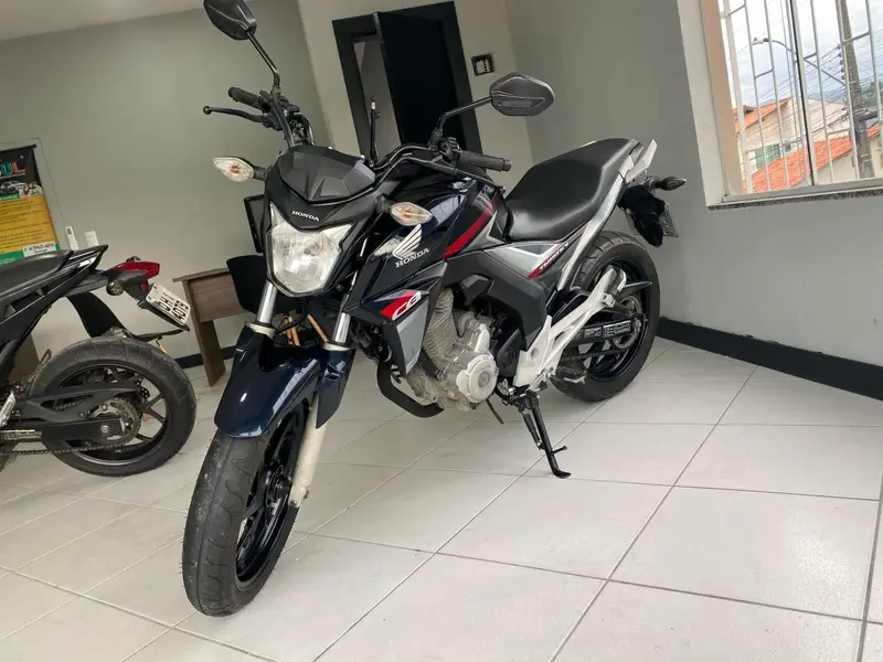 Honda CB 250F Twister (ABS)