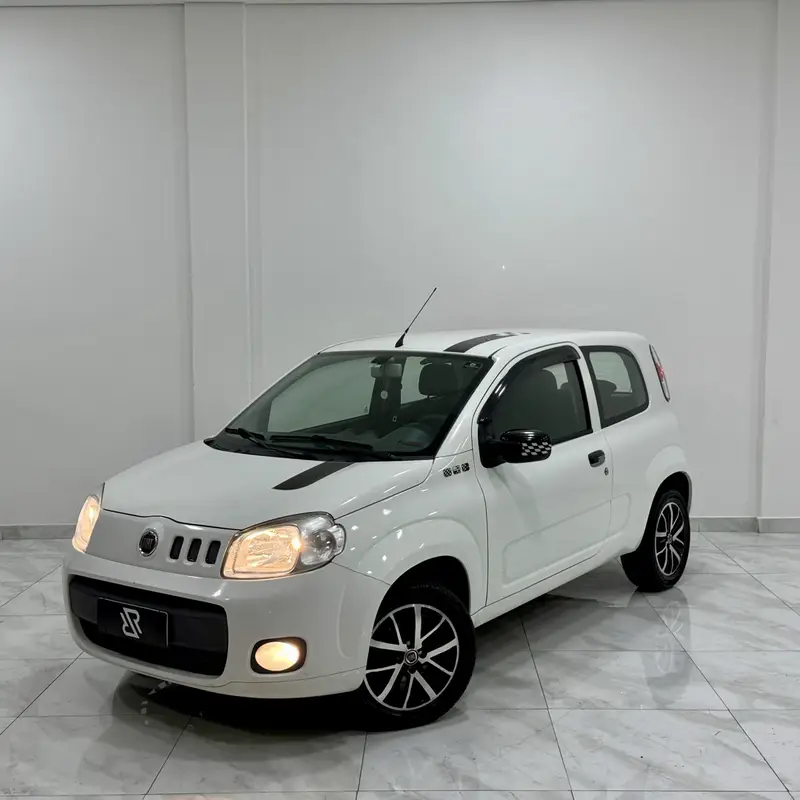 Fiat Uno Vivace 1.0 8V (Flex) 2p