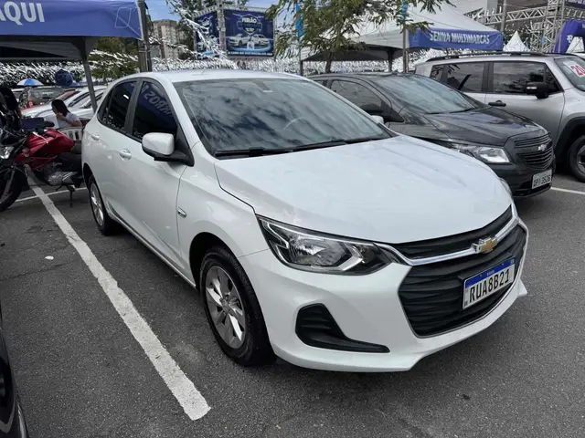 Carro Chevrolet Onix 2023 LT 1.0