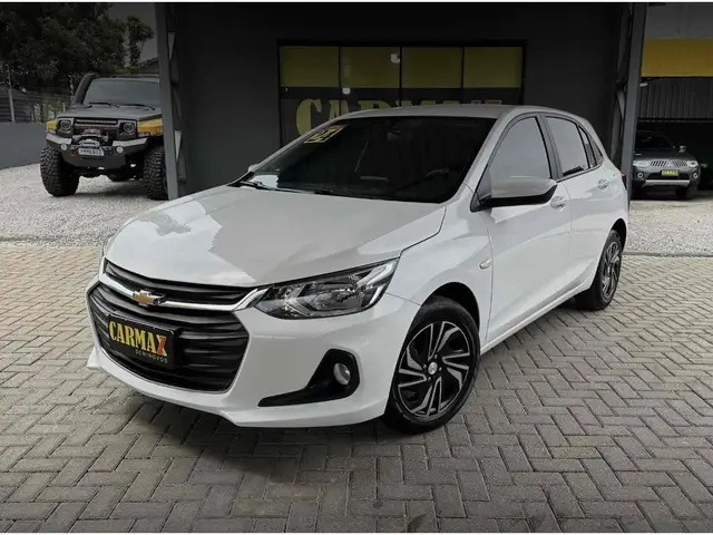 Carro Chevrolet Onix Plus 2024 LT 1.0