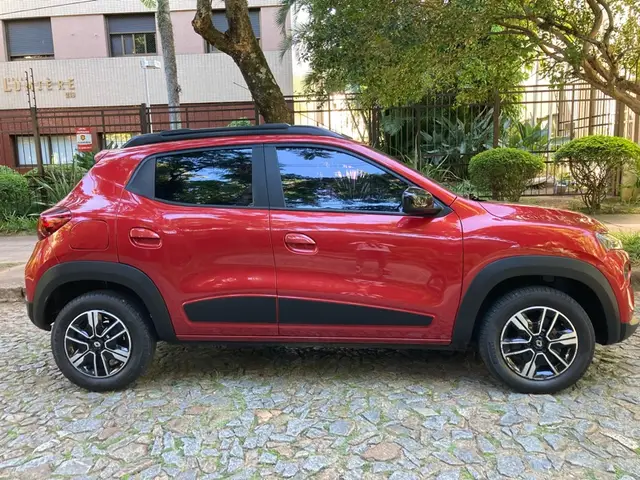Carro Renault Kwid 2023 Intense 1.0 12v SCe (Flex)
