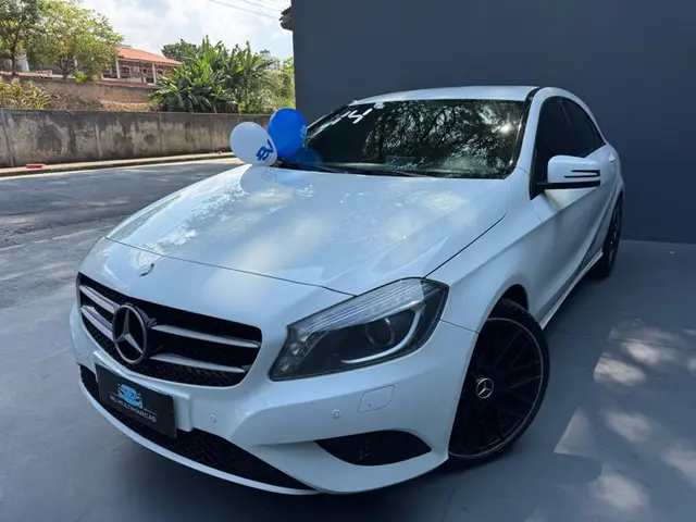 Carro Mercedes-Benz Classe A  2014 200 Style 1.6 DCT Turbo