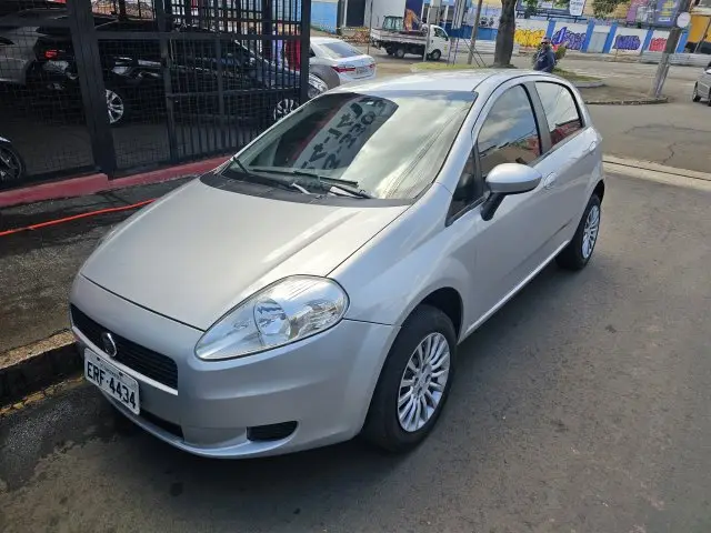 Carro Fiat Punto 2011 Attractive 1.4 (Flex)