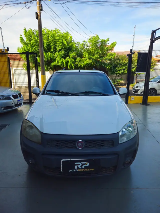 Carro Fiat Strada 2020 Freedom 1.4 CD (Flex)