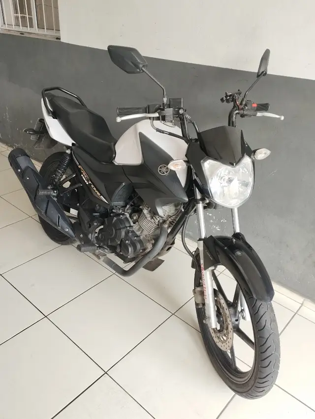 Carro Yamaha YBR 150 Factor 2021 ED