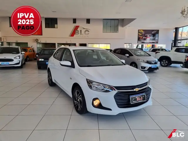 Carro Chevrolet Onix 2024 LT 1.0