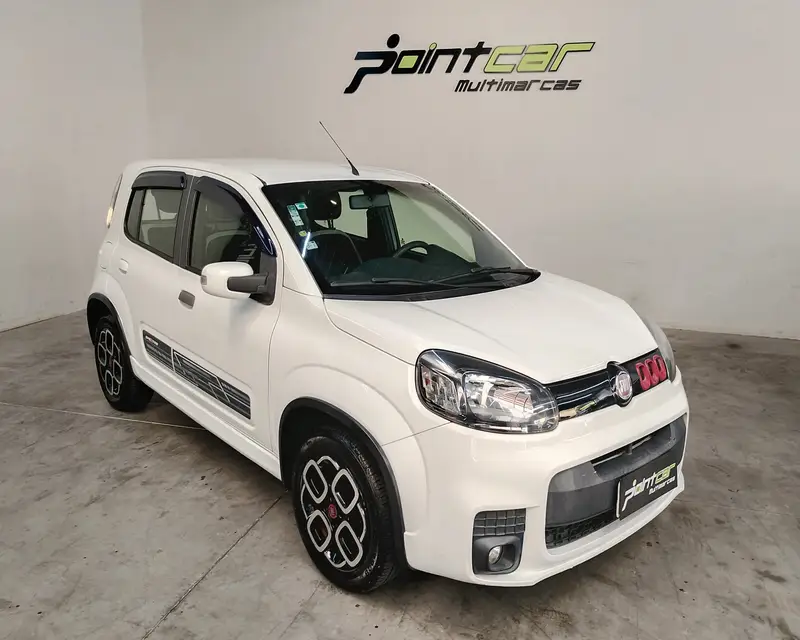 Fiat Uno Sporting 1.4 8V (Flex) 4p