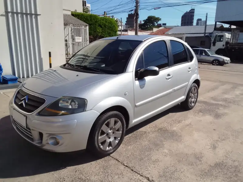 Citroën C3 Exclusive 1.4 8V (flex)