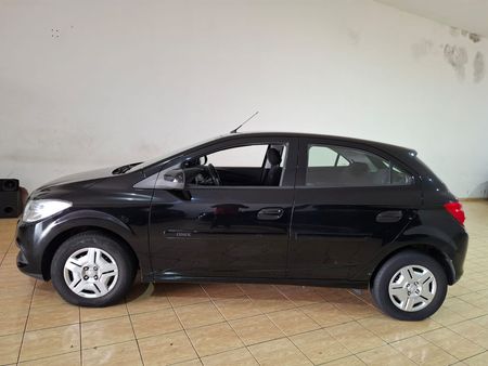 Onix 1.0 LT SPE/4