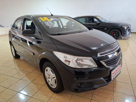 Onix 1.0 LT SPE/4