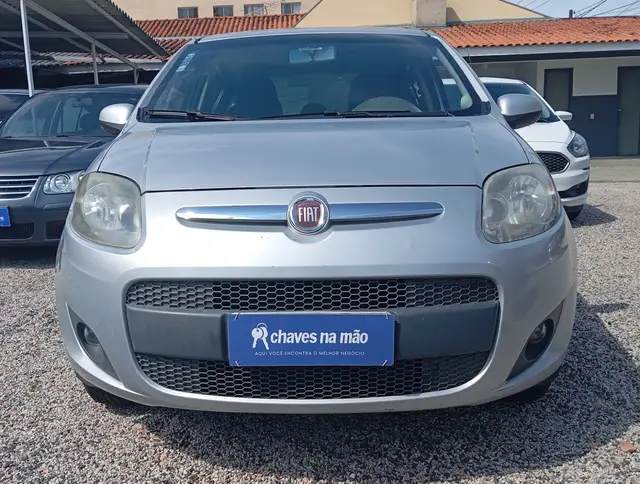 Carro Fiat Palio 2013 Attractive 1.4 8V (Flex)
