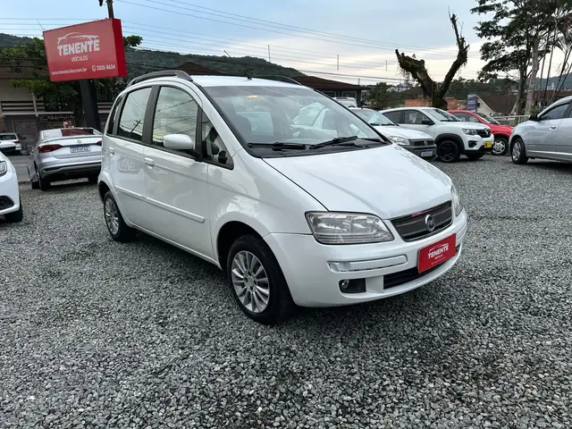 Carro Fiat Idea 2006 ELX 1.4 (Flex)