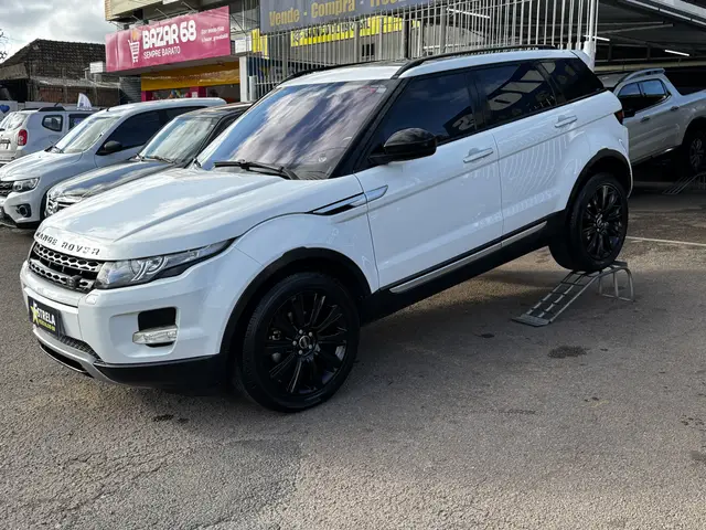 Carro Land Rover Range Rover Evoque 2014 2.0 Si4 Prestige