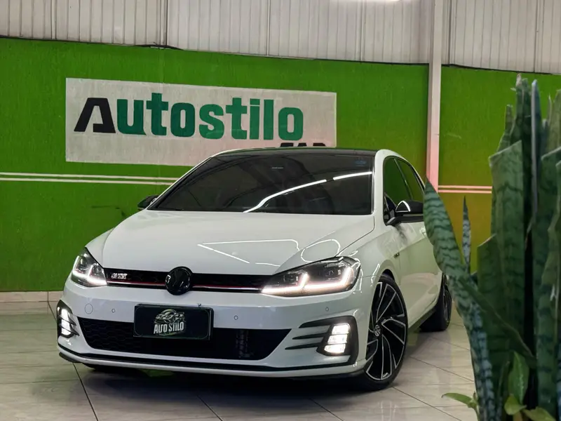 Volkswagen Golf GTI 2.0 350 TSi DSG