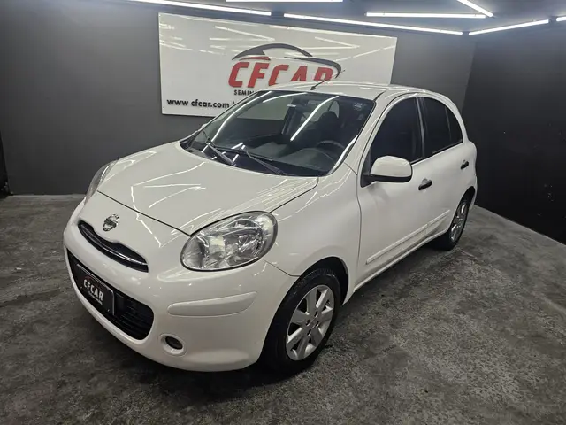 Carro Nissan March 2012 1.6 16V SV (Flex)