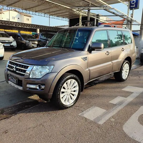 Carro Mitsubishi Pajero Full 2015 3.2 DI-D 5D HPE 4WD
