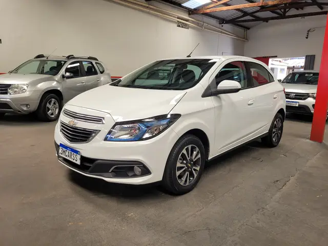 Carro Chevrolet Onix 2014 1.4 LTZ SPE/4 (Aut)