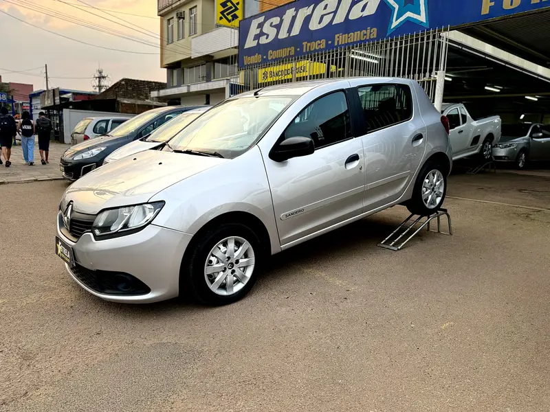 Renault Sandero Authentique Hi-Power 1.0 16V (Flex)