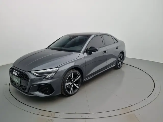Carro Audi A3 2024 S-Line 2.0 TFSI S-Tron.(Híb.)