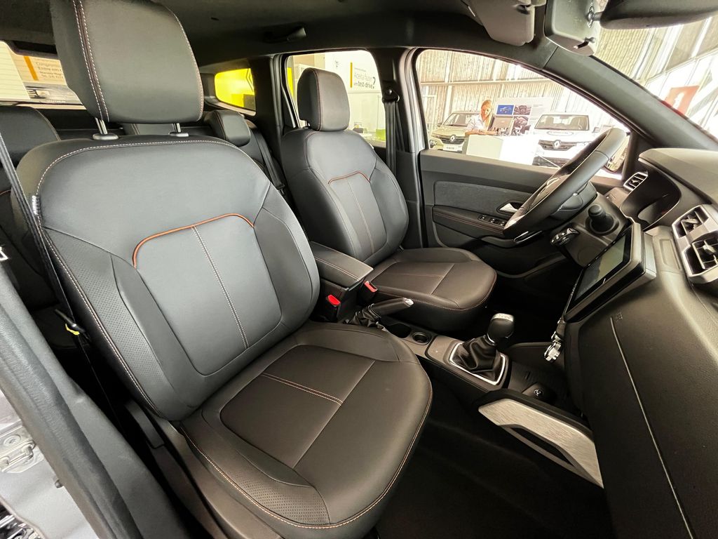 Duster Plus Iconic 1.6