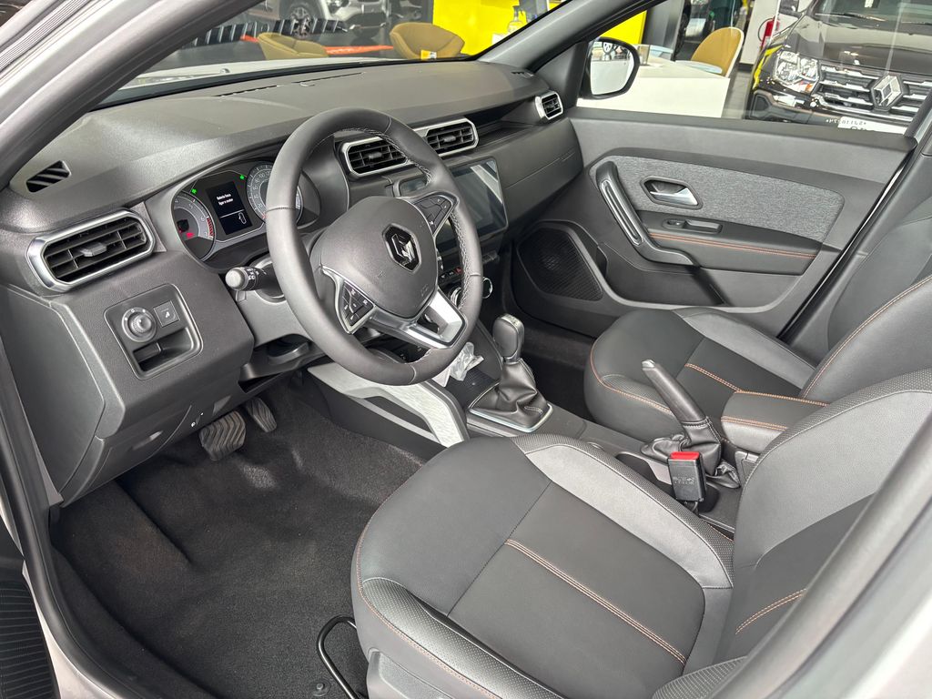 Duster Plus Iconic 1.6
