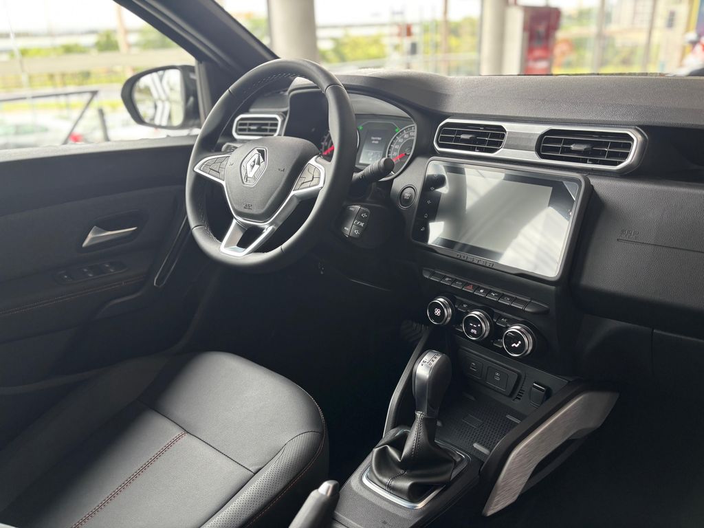 Duster Plus Iconic 1.6